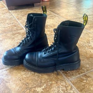 MENS VINTAGE DR MARTENS BOOTS